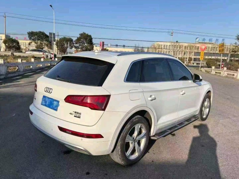 苏州20年奥迪Q59