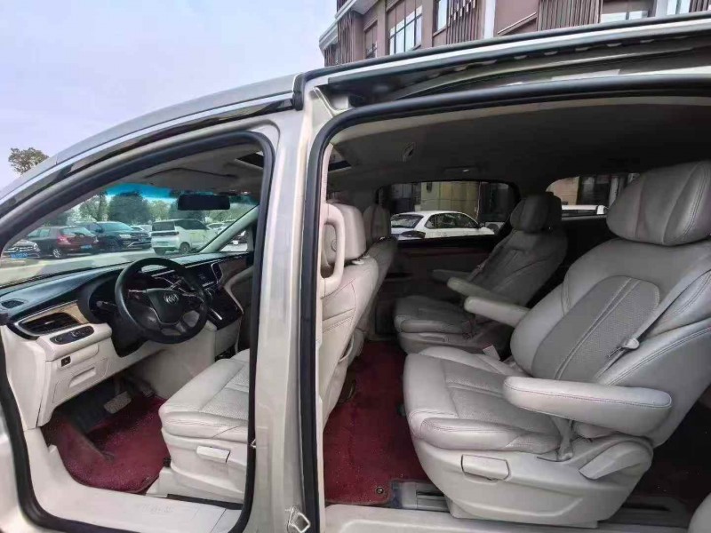 吉安18年别克GL84