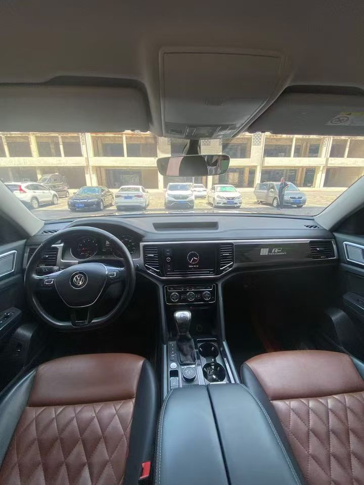 营口19年大众途昂4