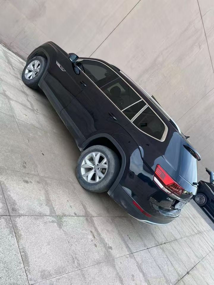 营口19年大众途昂7