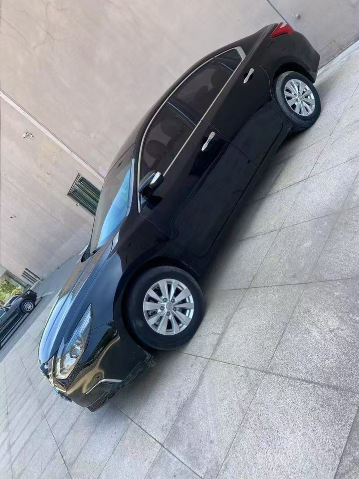 营口18年日产天籁5