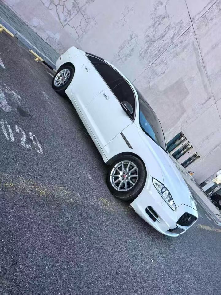 营口14年捷豹XJL2