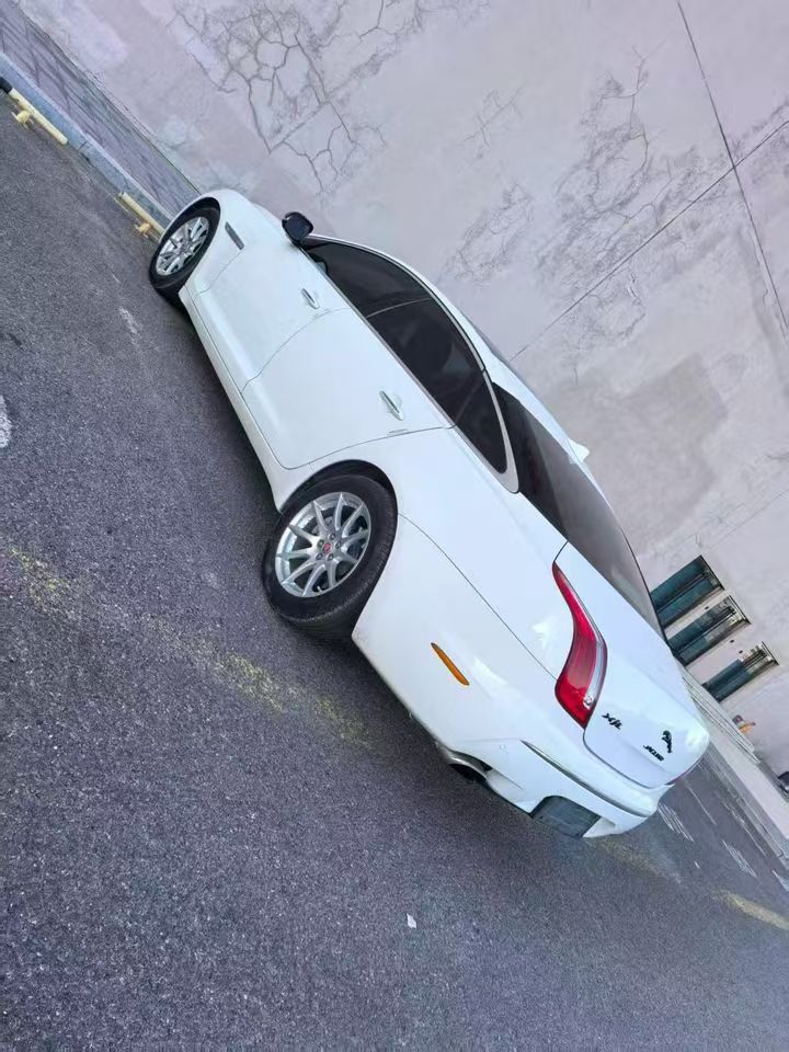 营口14年捷豹XJL7