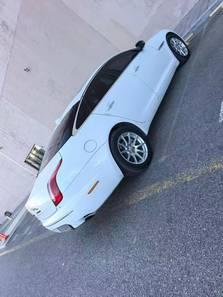 营口14年捷豹XJL8