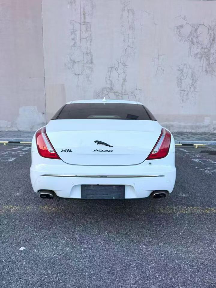 营口14年捷豹XJL9