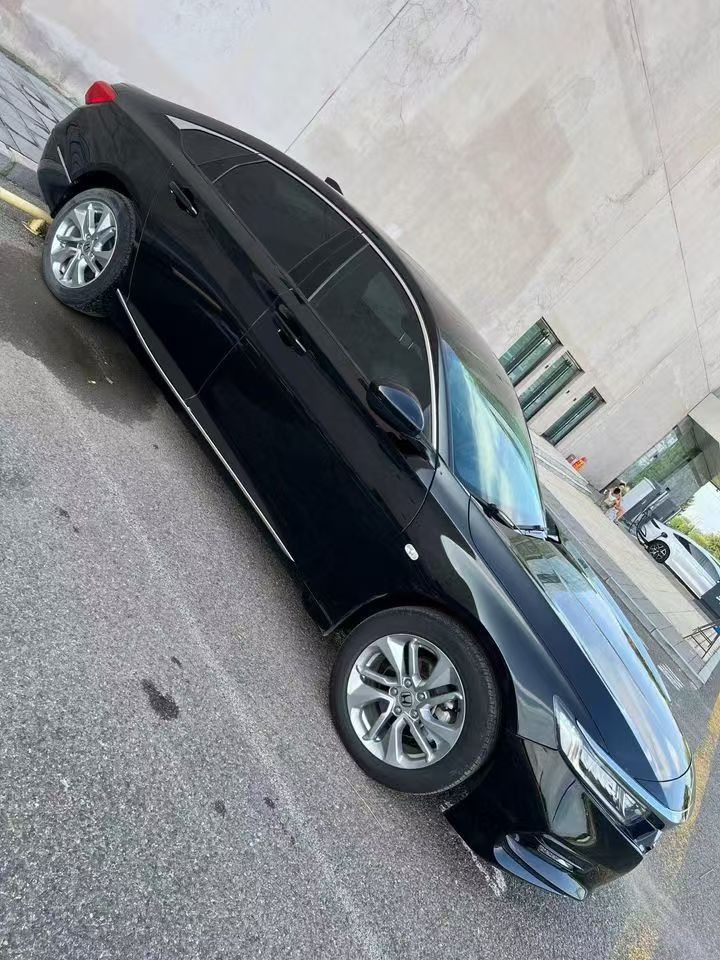 营口21年本田雅阁2