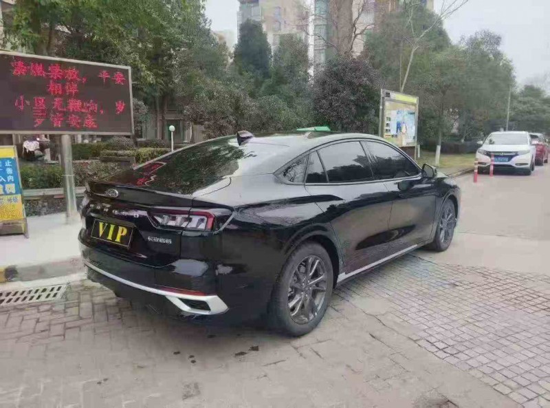 鄂州25年福特蒙迪欧8