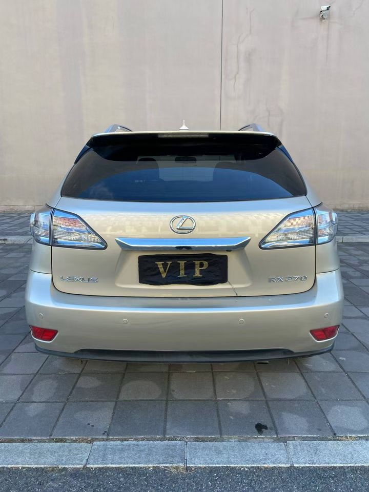 营口12年雷克萨斯RX8