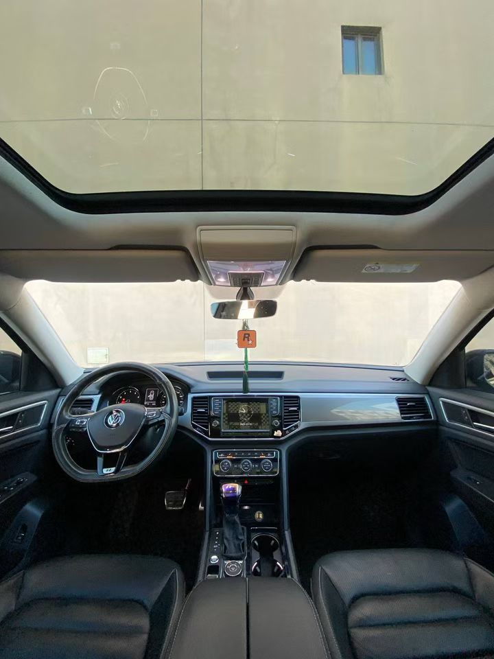 營口17年大眾途昂3