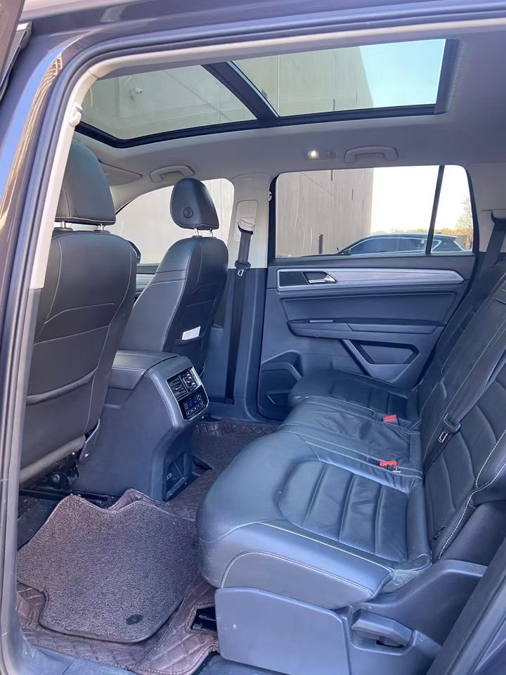 營口17年大眾途昂5