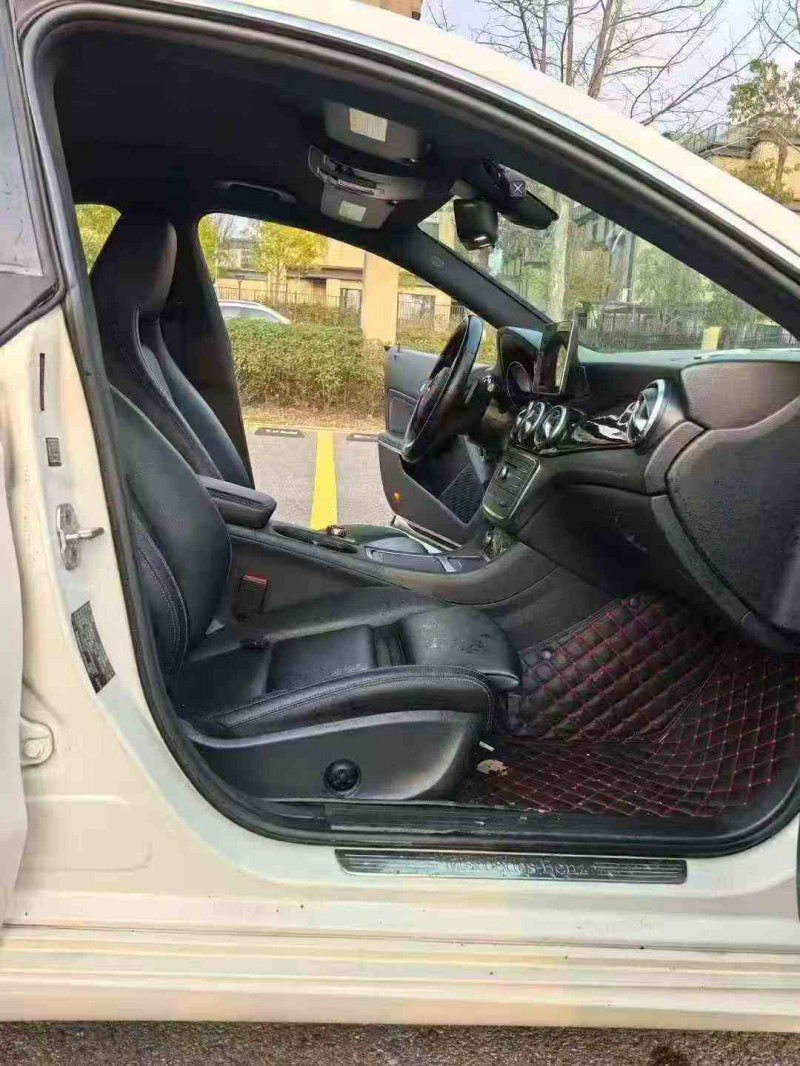 荆门17年奔驰CLA6