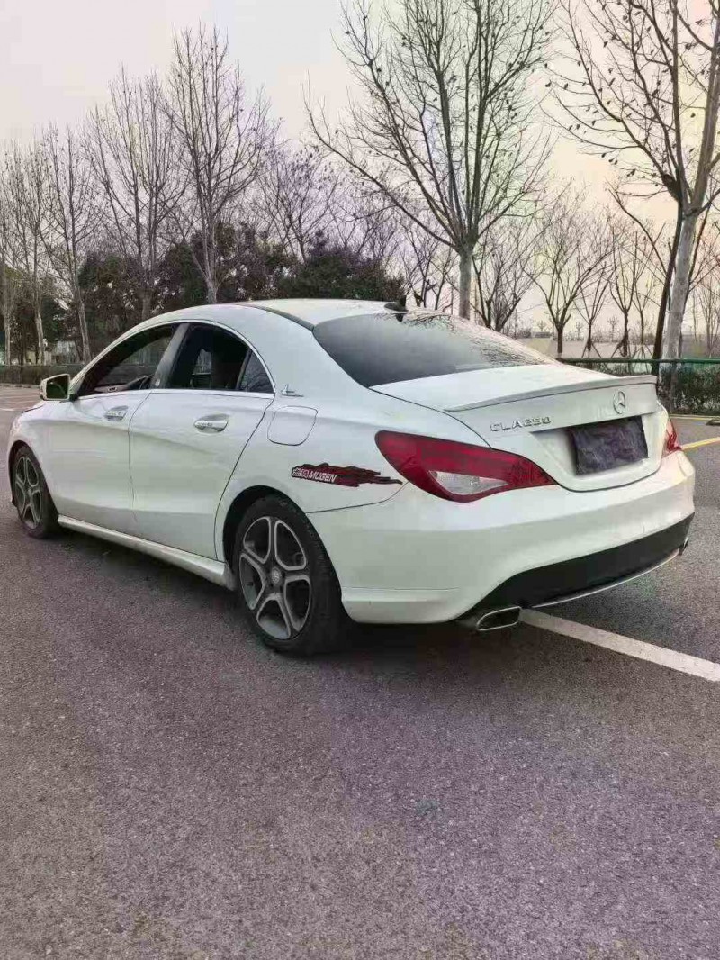 荆门17年奔驰CLA8