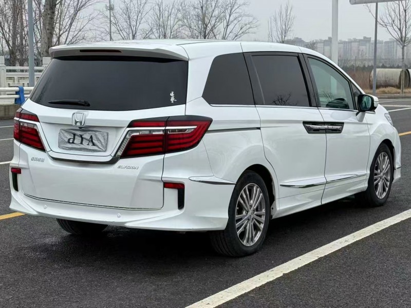 郑州18年本田艾力绅7