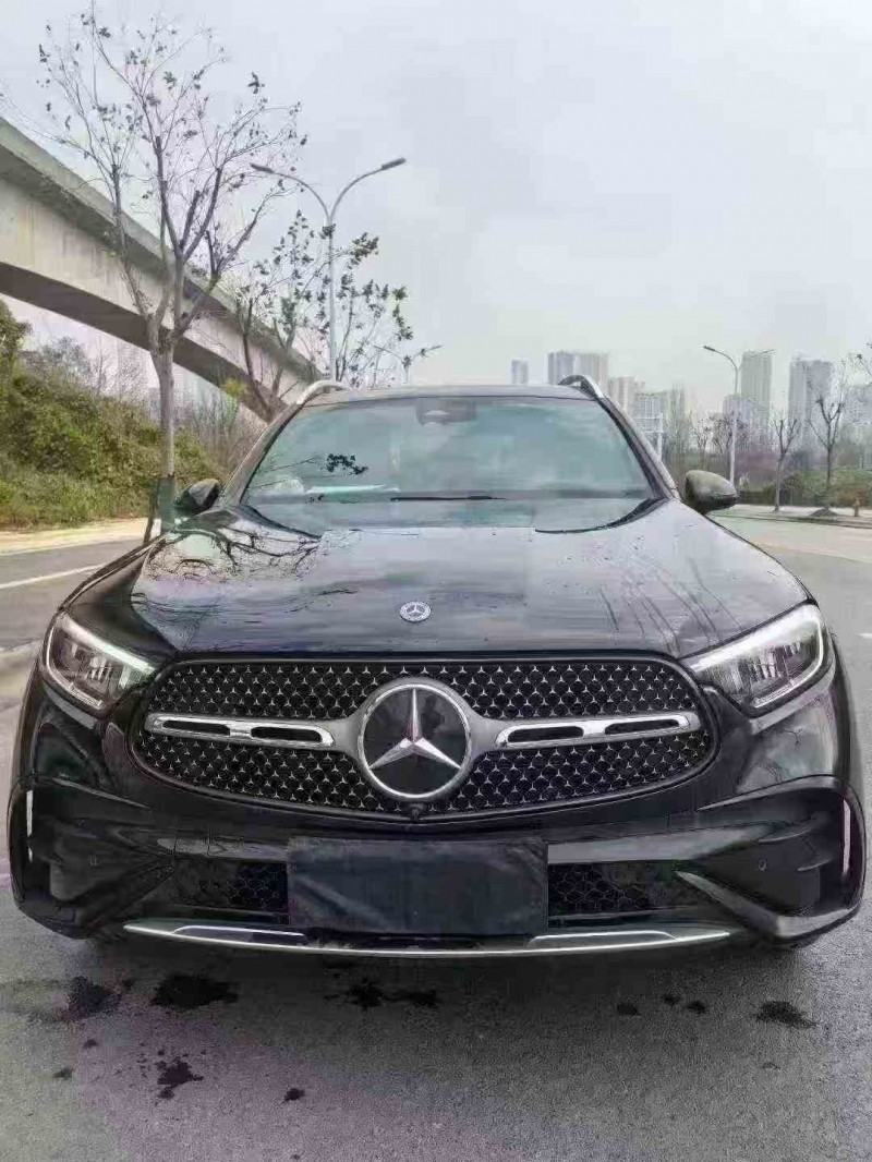 鄂州23年奔驰GLC1