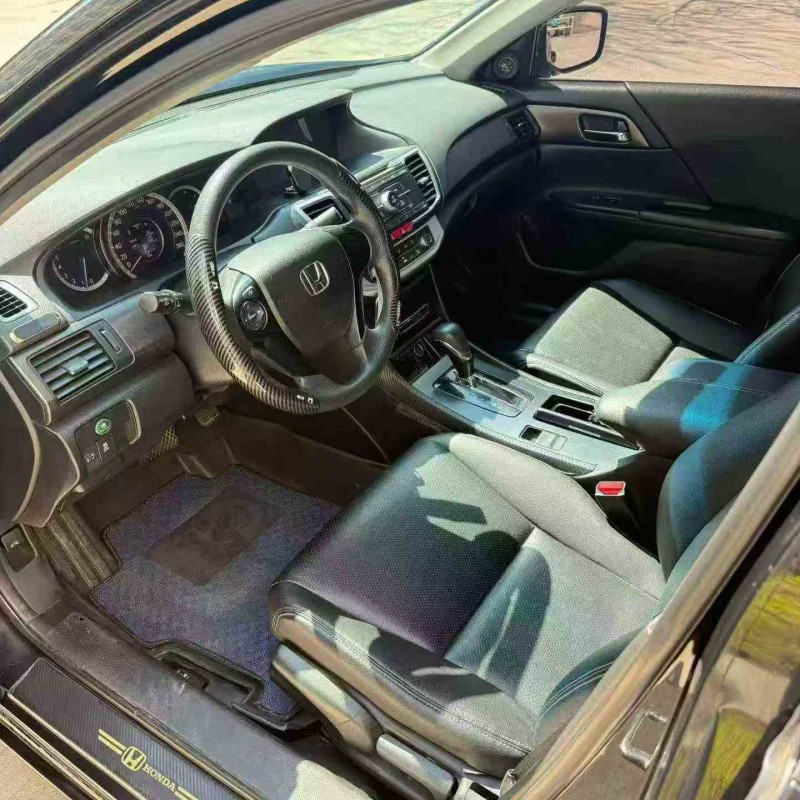 佛山15年本田雅阁4