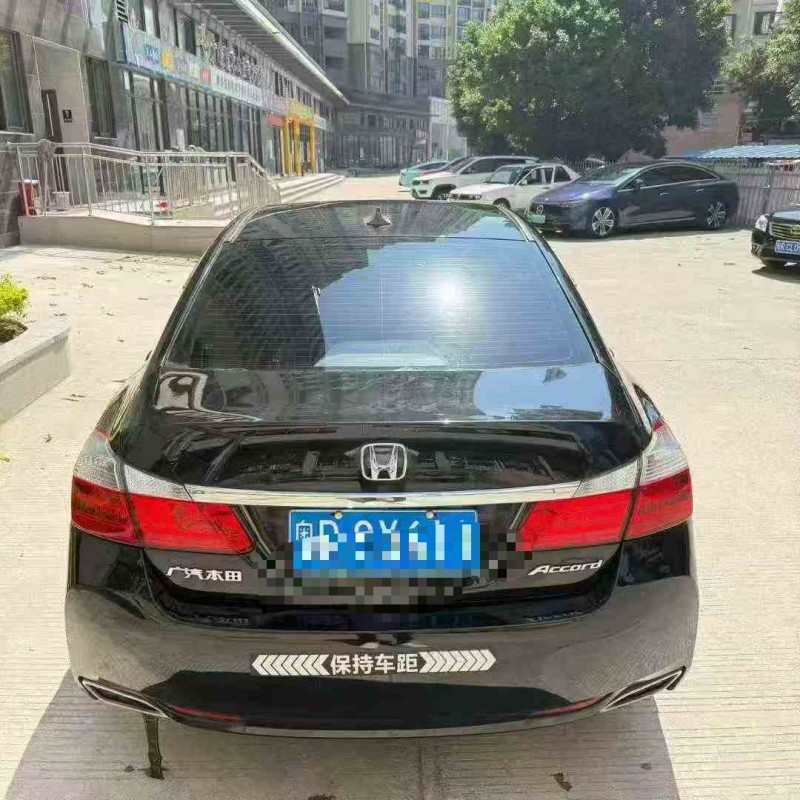 佛山15年本田雅阁9