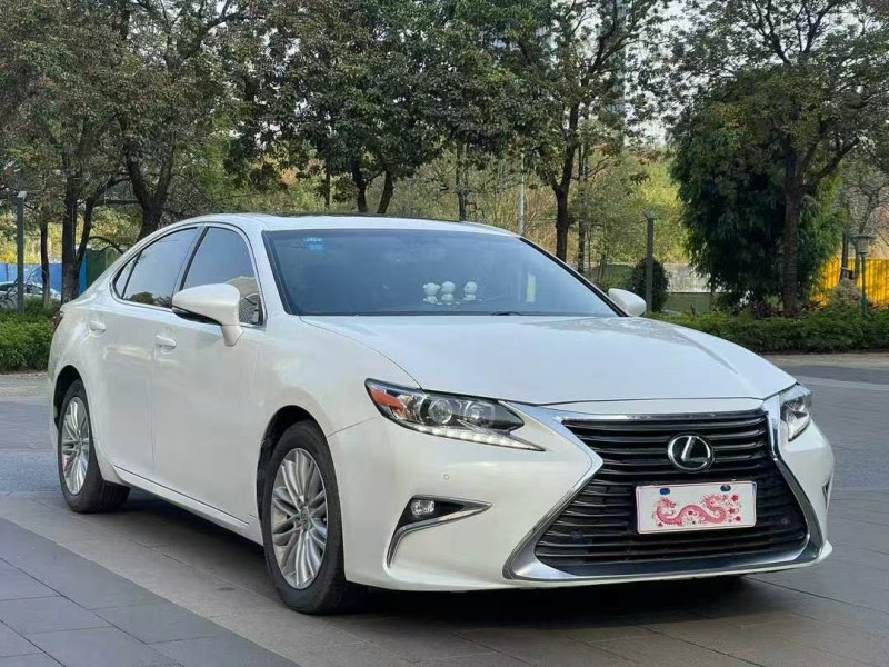 佛山16年雷克薩斯ES2
