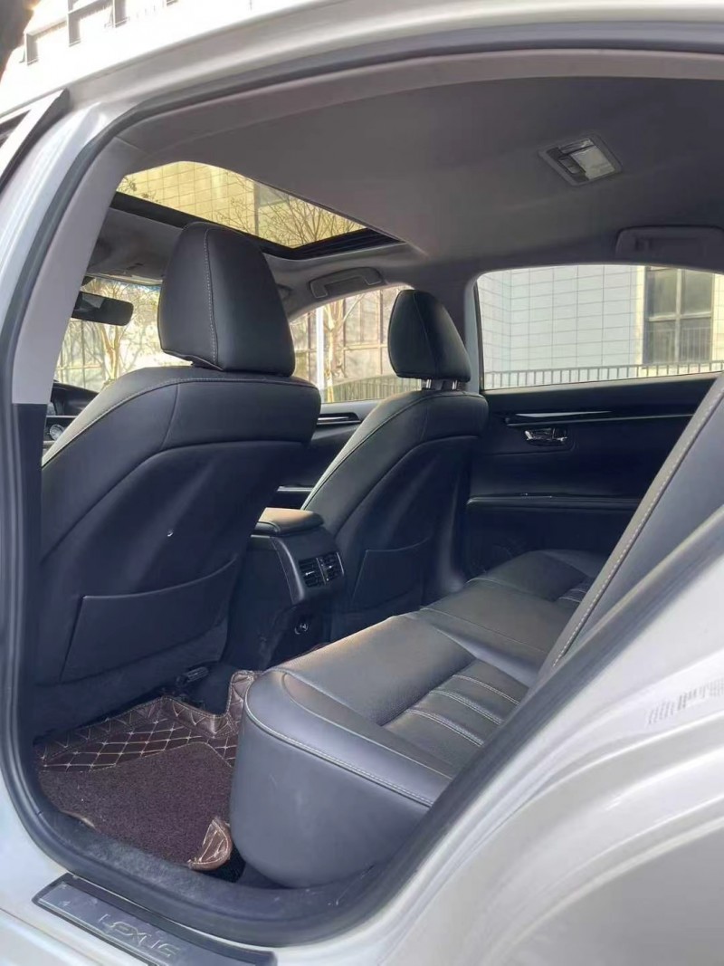 佛山16年雷克薩斯ES5