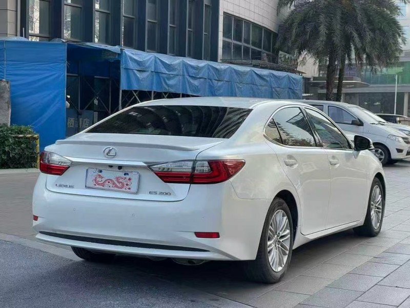 佛山16年雷克薩斯ES7