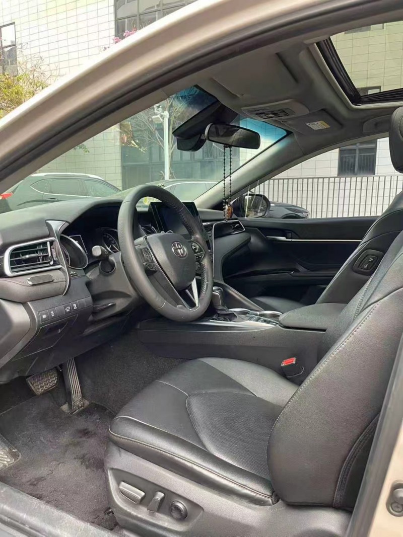 佛山21年豐田凱美瑞4