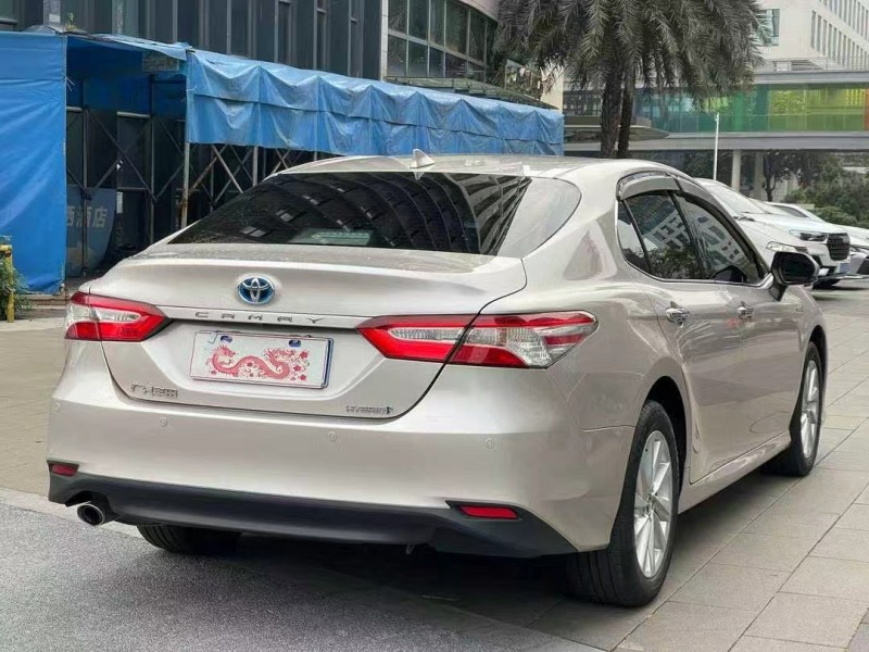 佛山21年豐田凱美瑞7