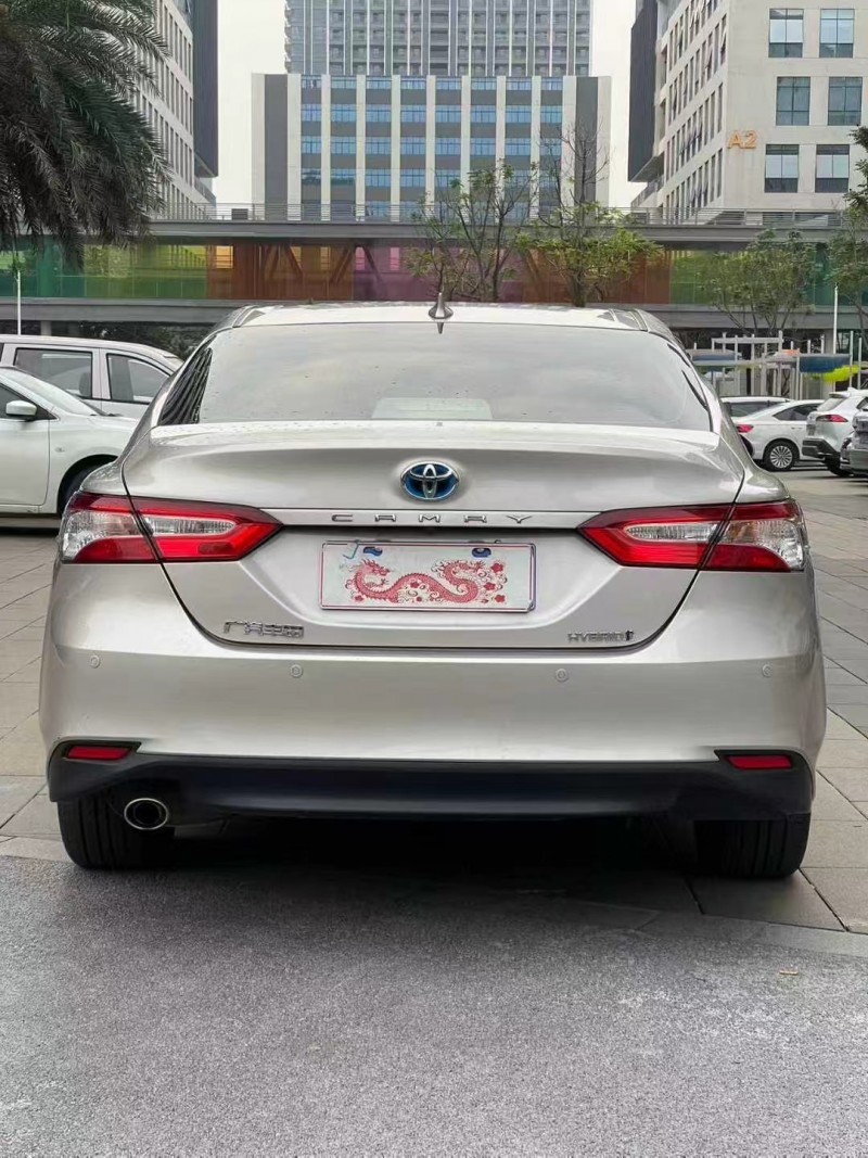 佛山21年豐田凱美瑞9