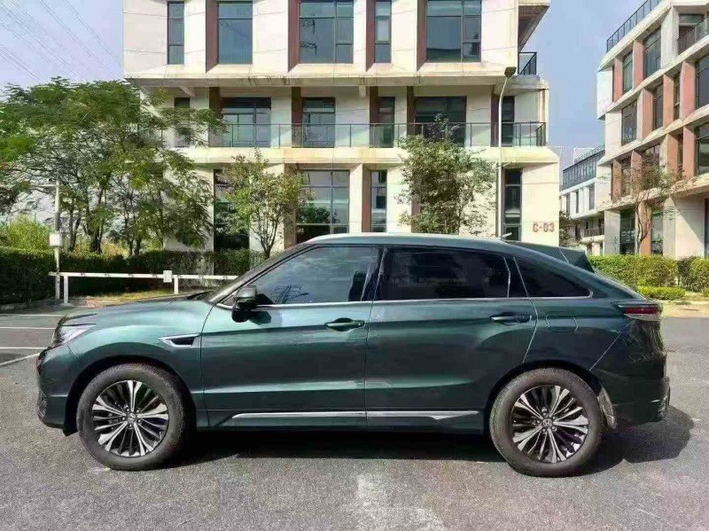 汕头23年本田URV9