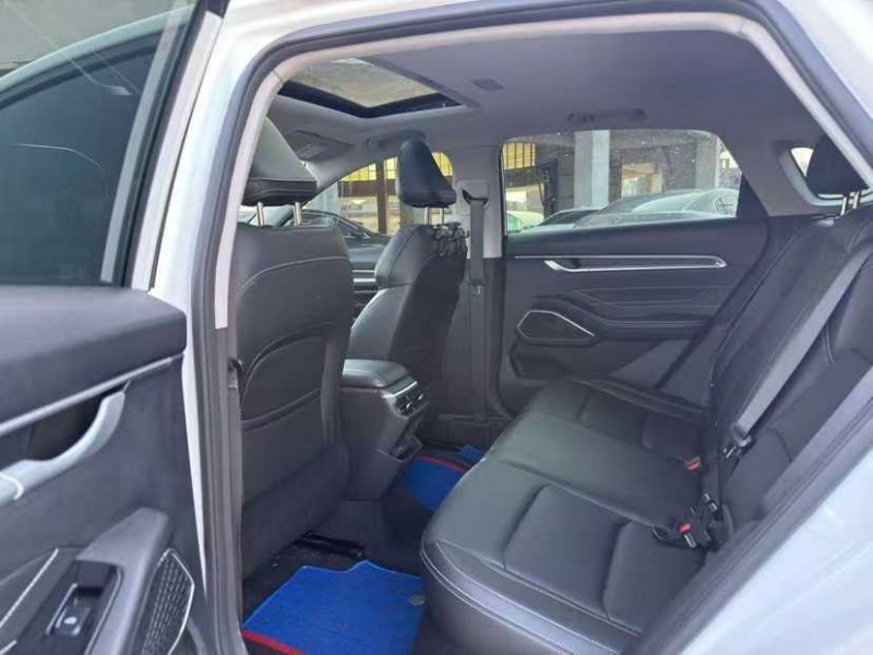 东莞23年吉利帝豪6