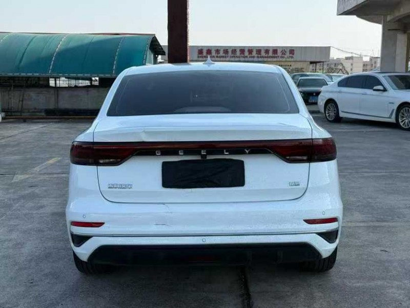 东莞23年吉利帝豪8