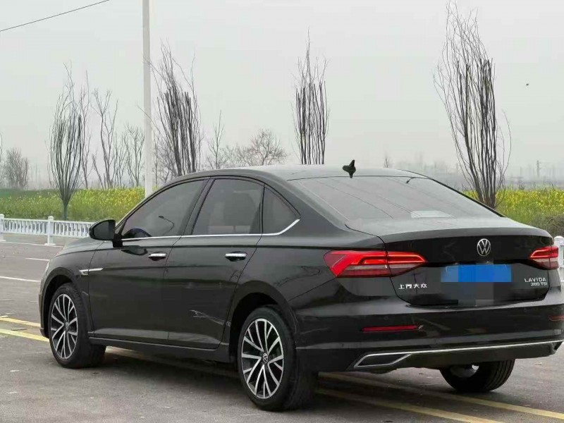 延安20年大眾朗逸8