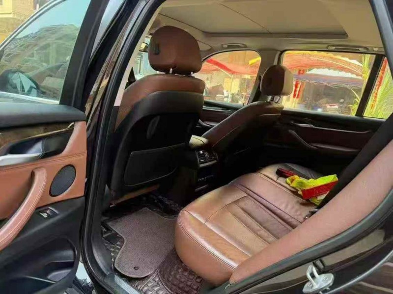 防城港15年宝马X56