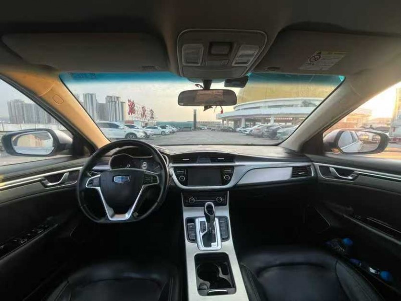 东莞17年吉利帝豪5