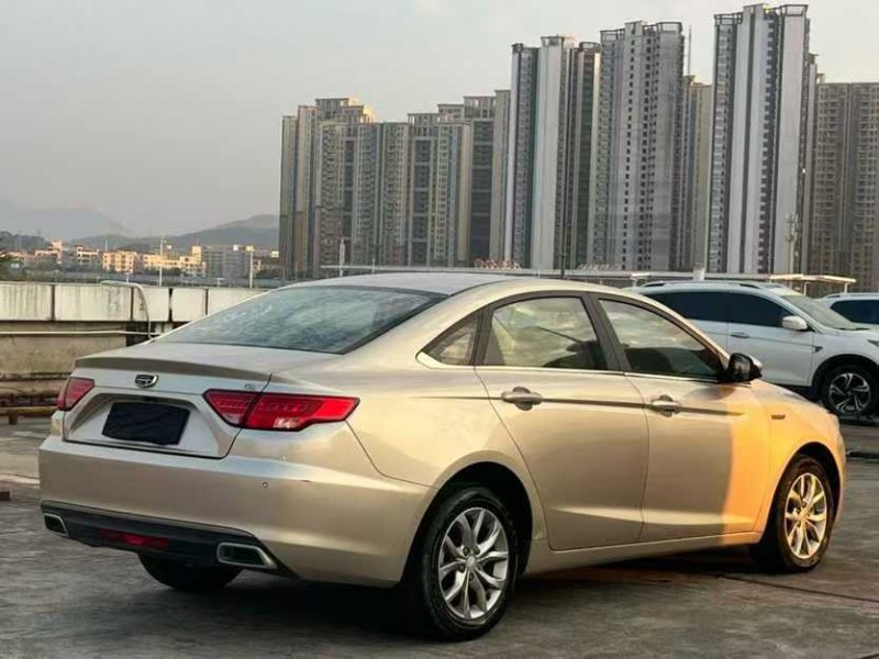 东莞17年吉利帝豪7