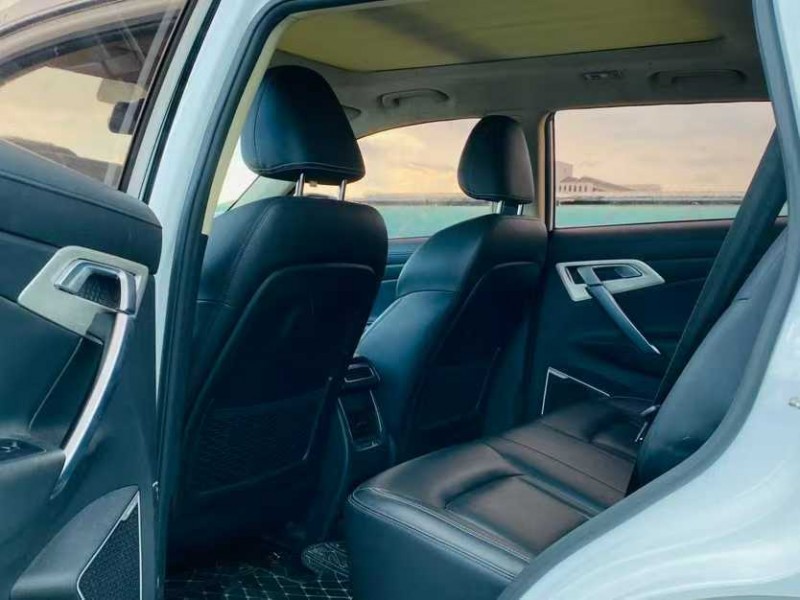 东莞19年吉利博越6