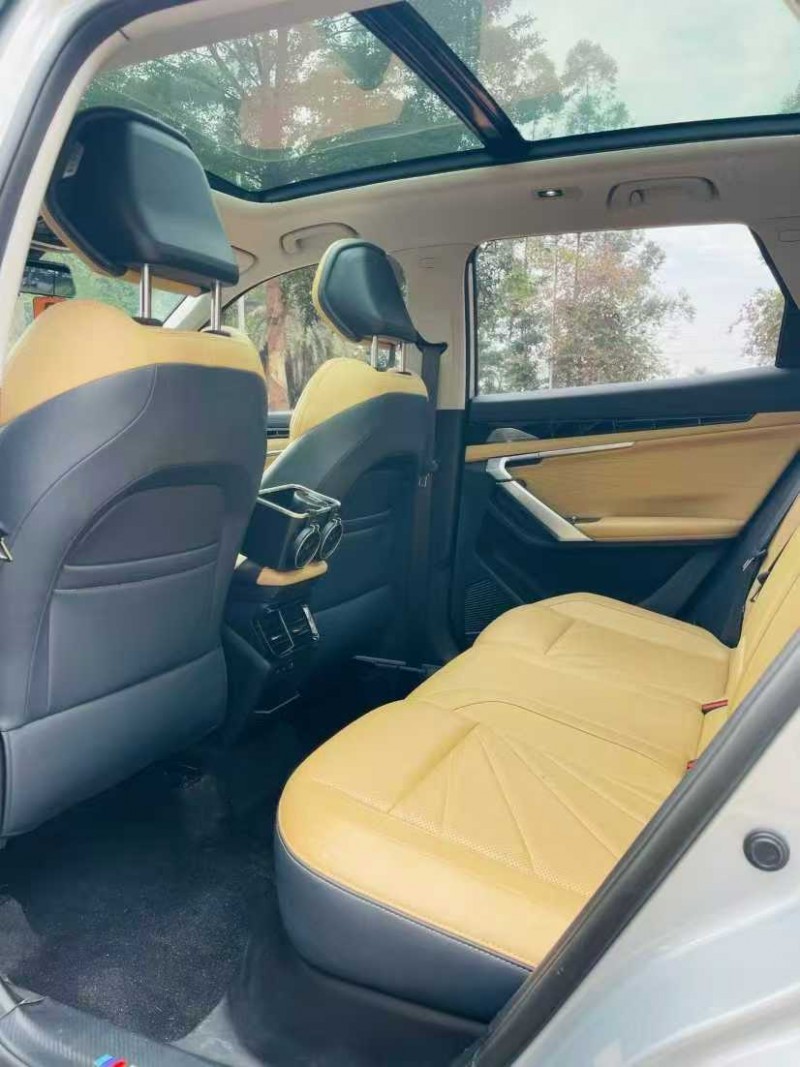 东莞23年吉利博越5