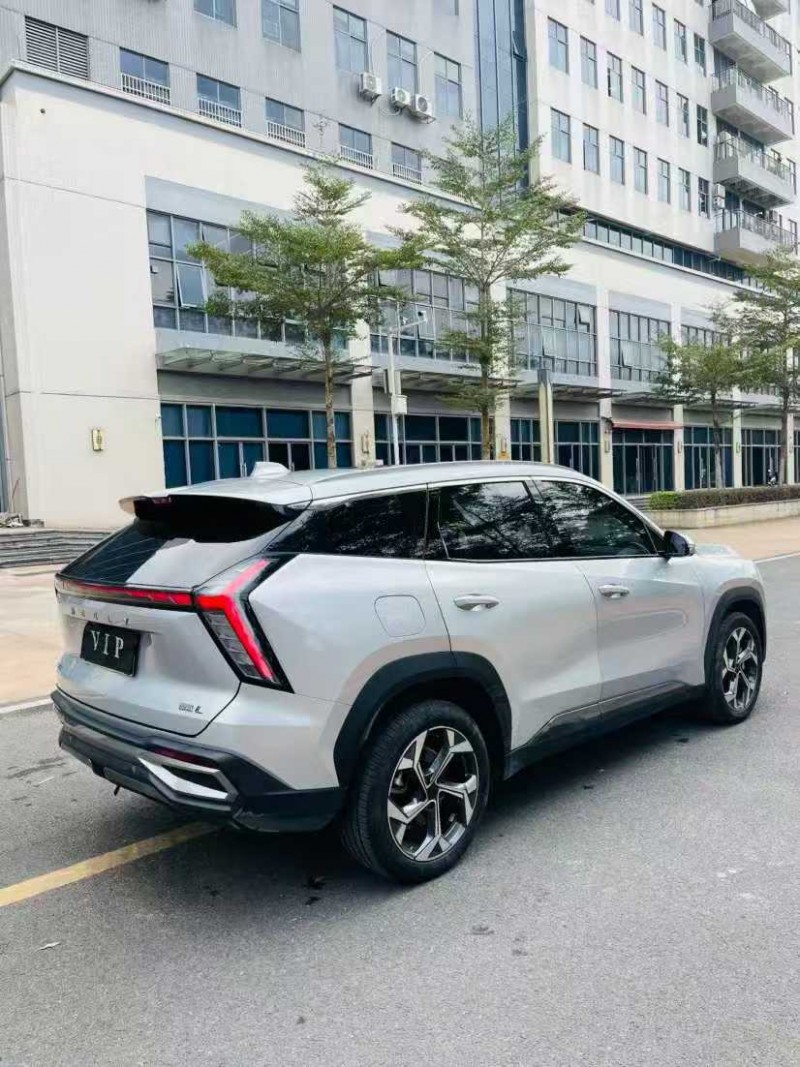 东莞23年吉利博越9