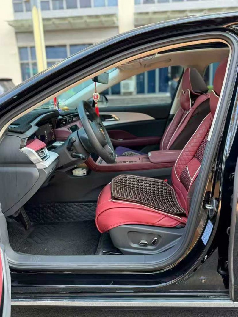 东莞25年红旗H57