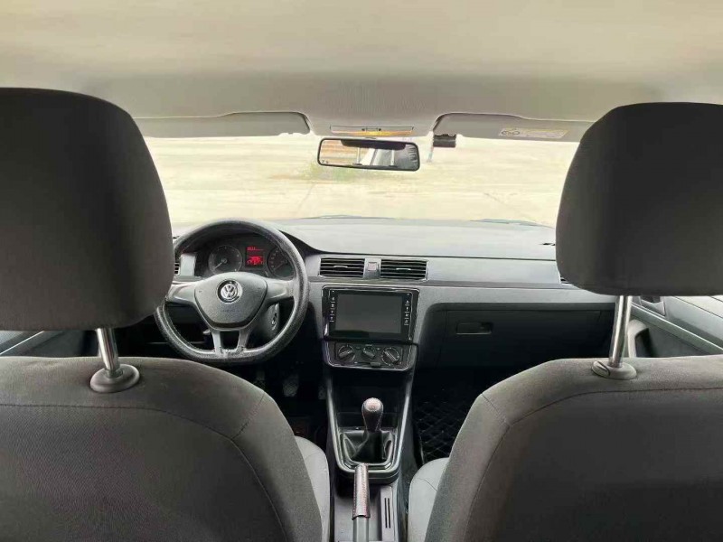 烟台20年大众桑塔纳5