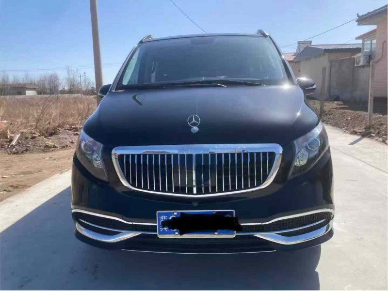 唐山21年奔驰威霆1