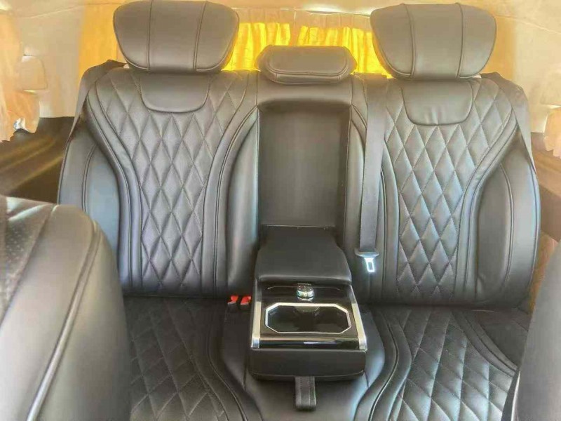 唐山21年奔驰威霆5