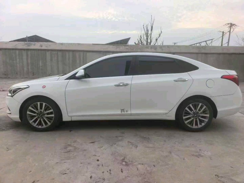 枣庄18年现代名图3