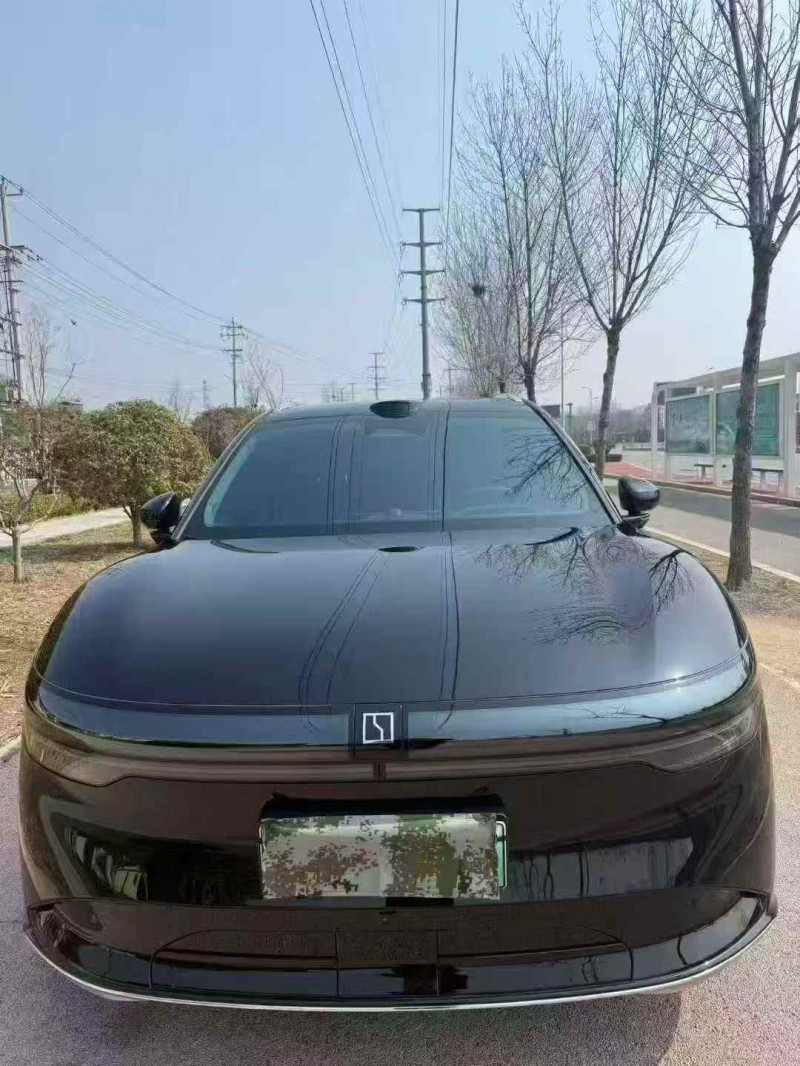 东营25年极氪汽车7X1