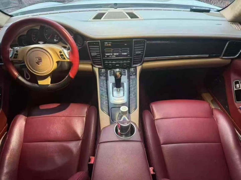 邢台11年保时捷帕拉梅拉6