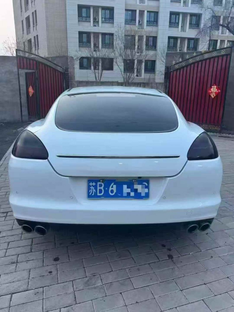 邢台11年保时捷帕拉梅拉8