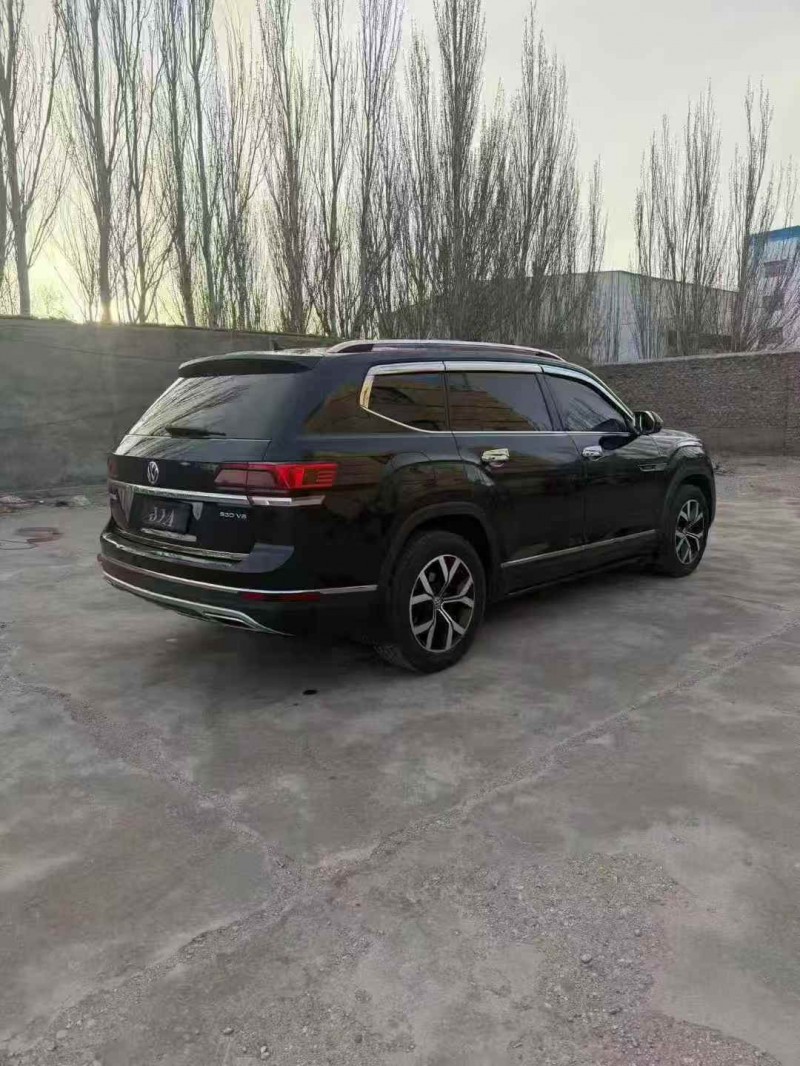 烟台18年大众途昂8