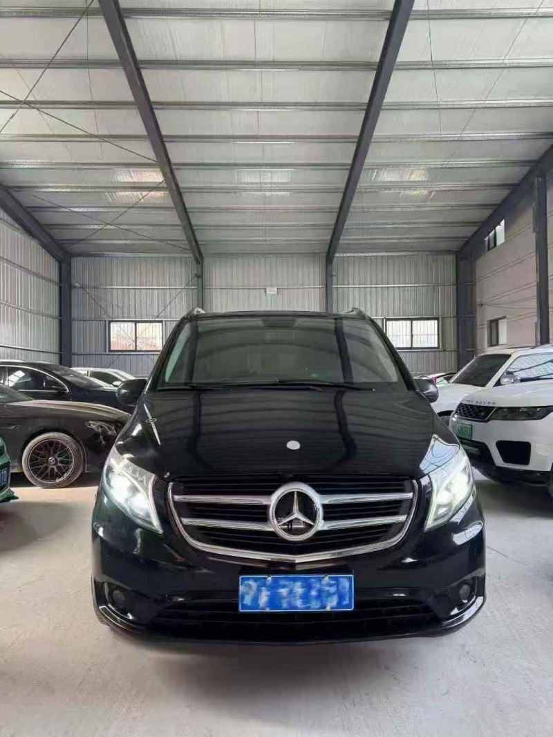 菏泽19年奔驰威霆1