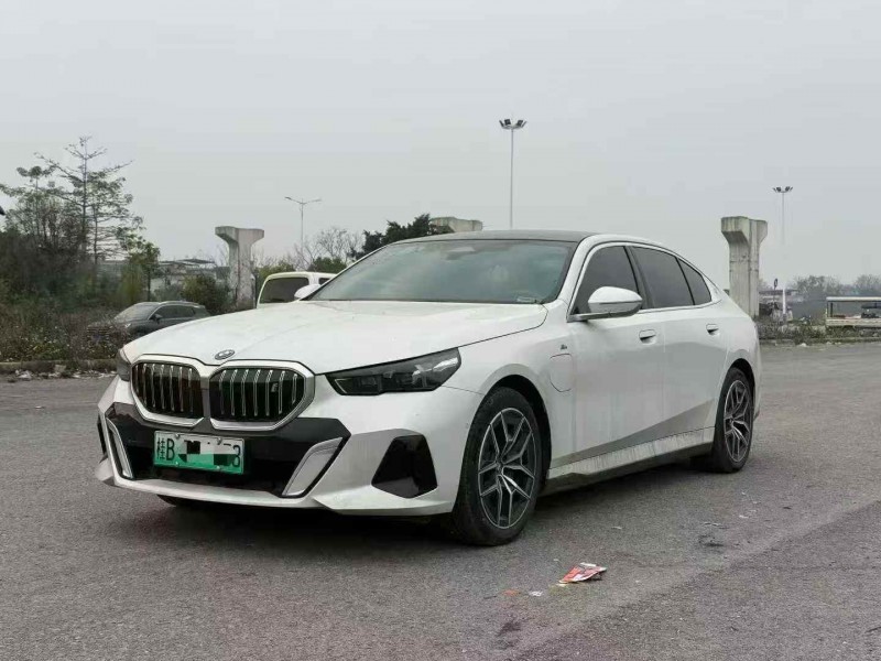 北海24年宝马I53