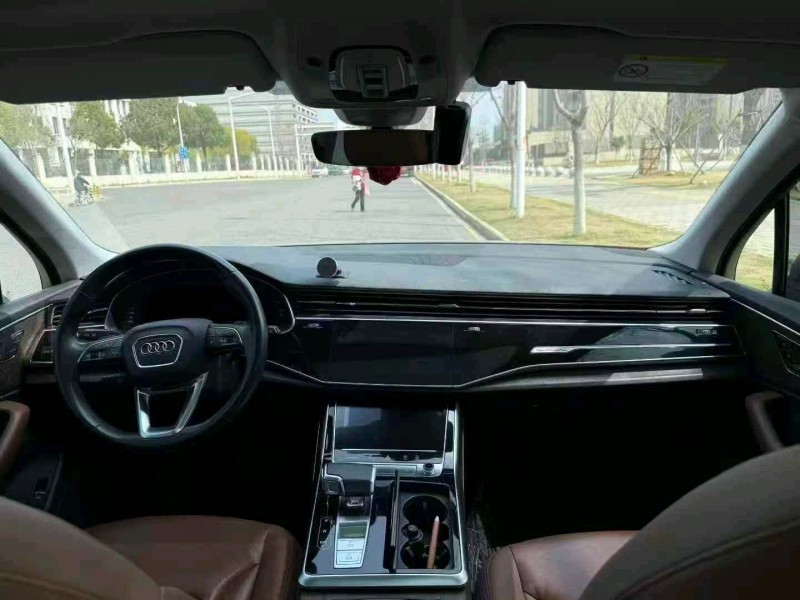 荆州20年奥迪Q76