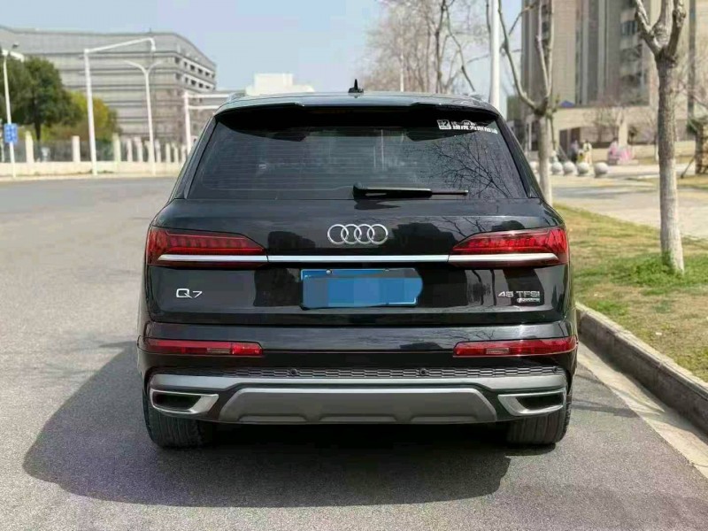 荆州20年奥迪Q78