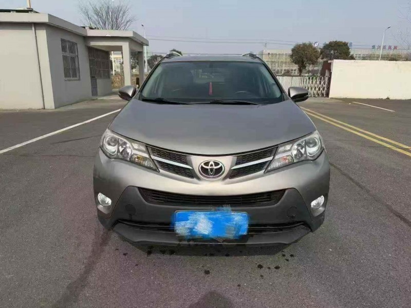 东营16年丰田RAV41